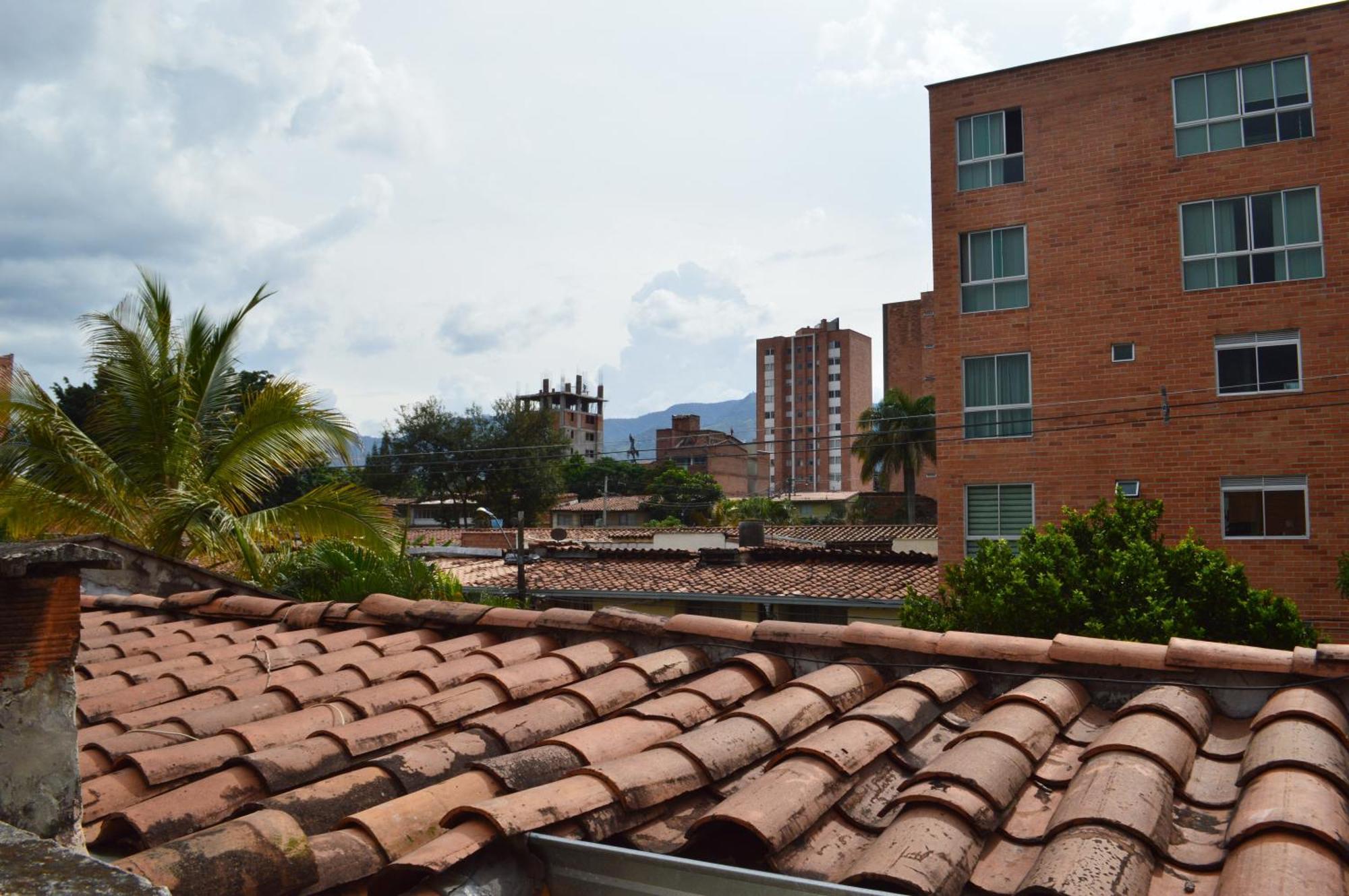 Buntes House-casa Laureles-estadio Medellín